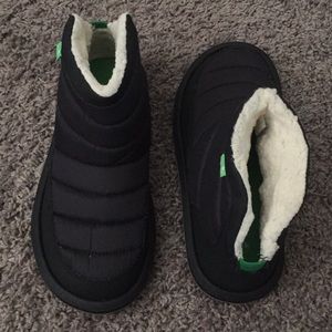 Sanuk winter booties